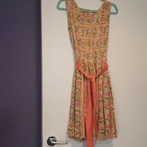 Super cool vintage 50s fit and flare 👗 XS